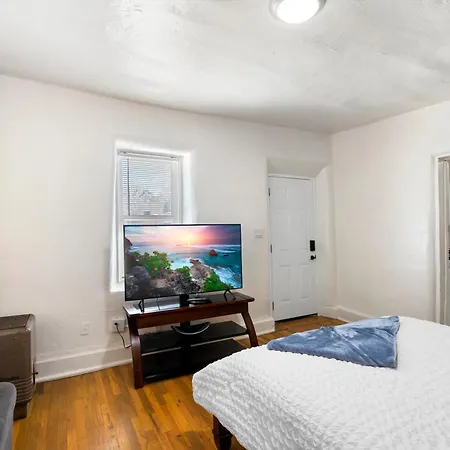 Casita-15 Min Walk To Downtown Plaza Apartment